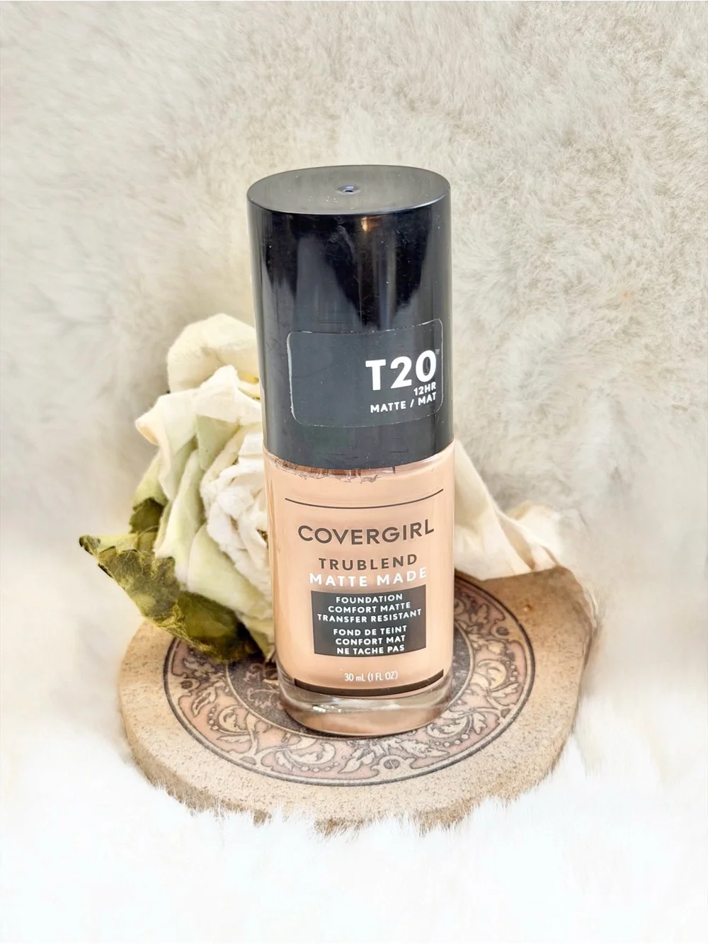 COVERGIRL TruBlend Matte Made Foundation 12HR T20 SOFT HONEY Transfer resistant